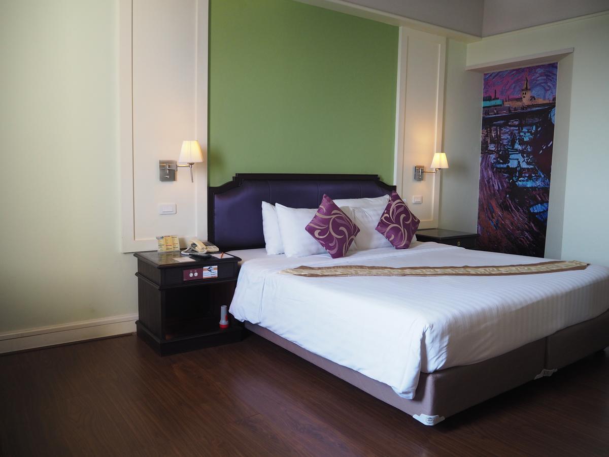 Charoen Thani Hotel, Khon Kaen Exterior photo