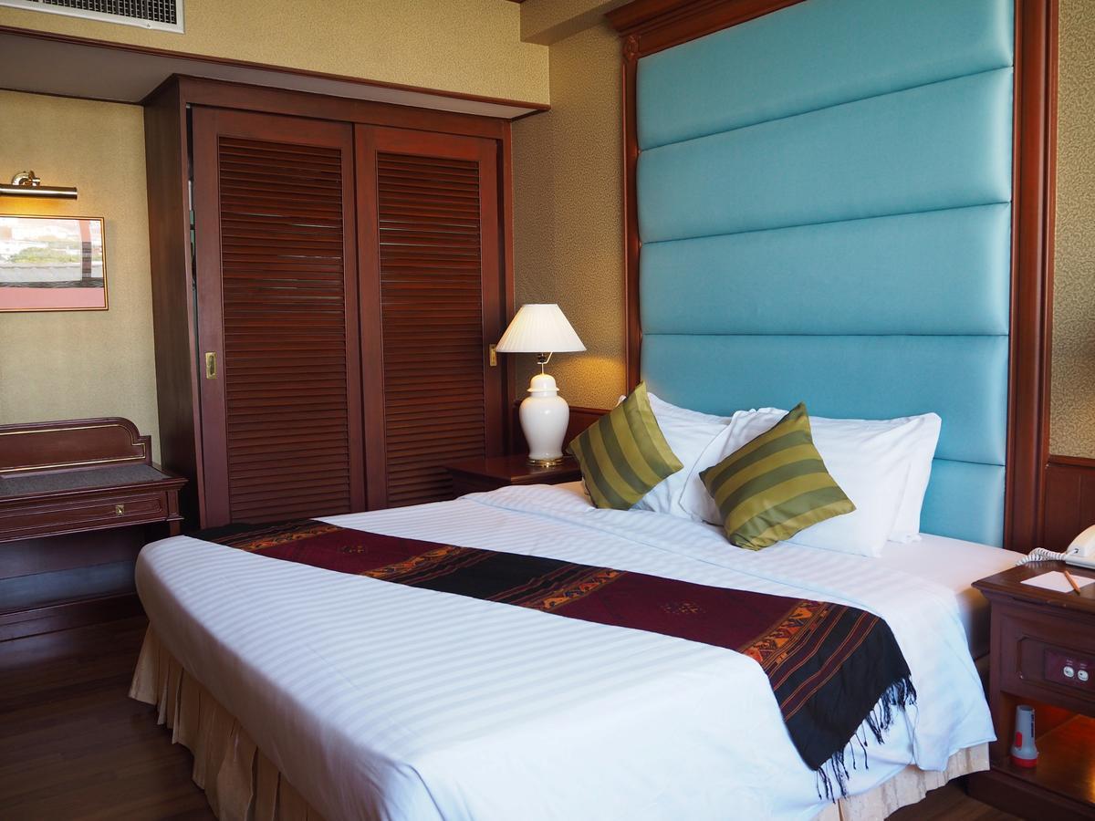 Charoen Thani Hotel, Khon Kaen Exterior photo