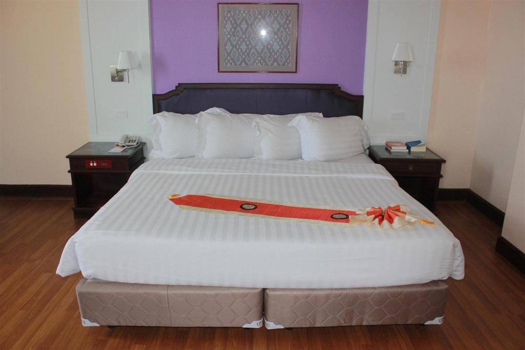 Charoen Thani Hotel, Khon Kaen Exterior photo